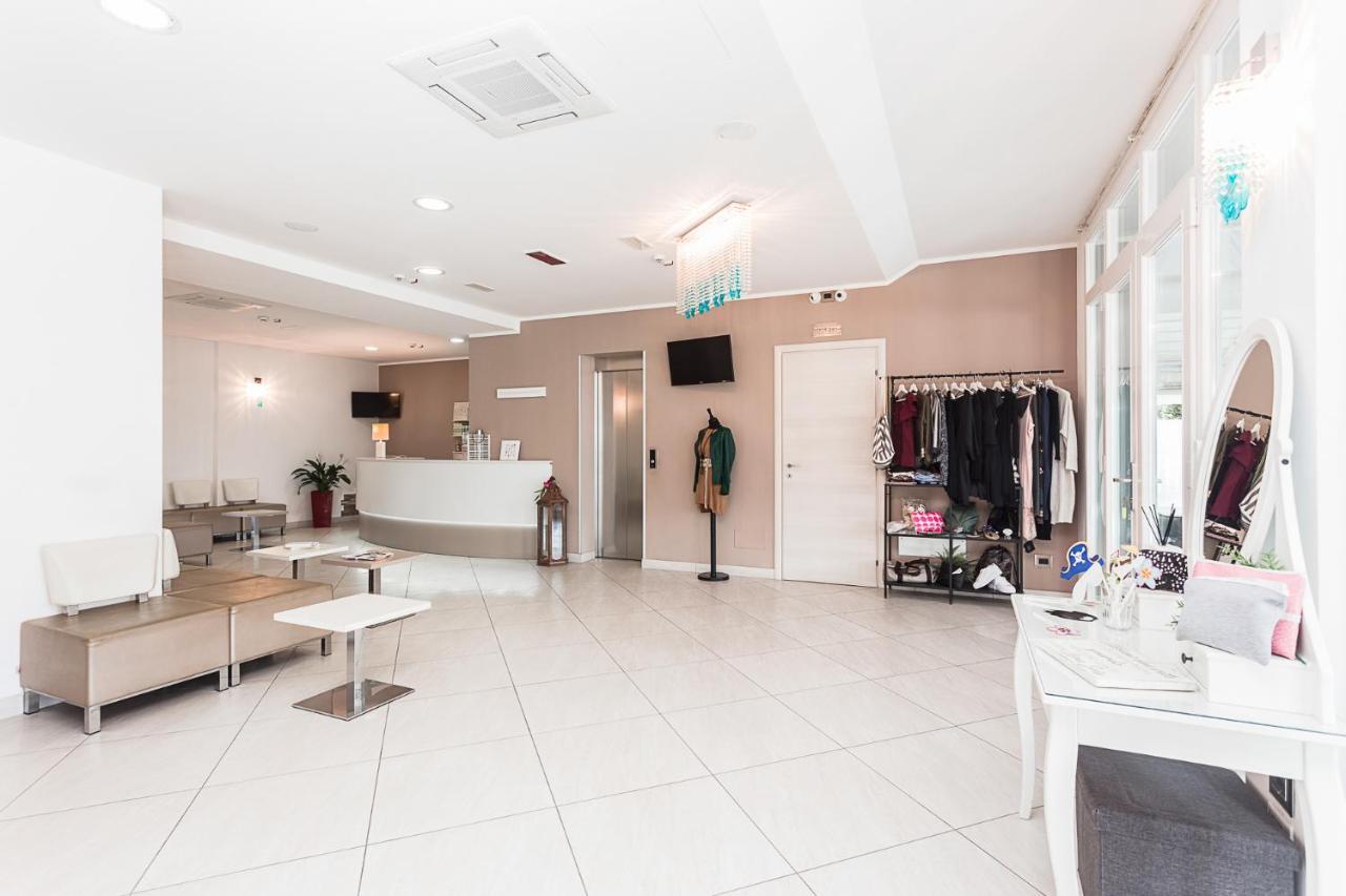 Anastasi Hotel E Residence Cervia Ngoại thất bức ảnh