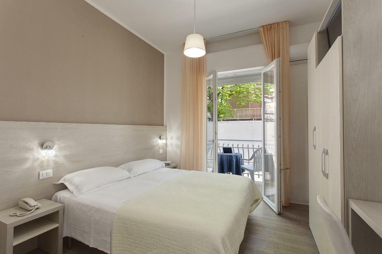 Anastasi Hotel E Residence Cervia Ngoại thất bức ảnh